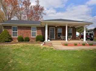 206 Winchester Dr, Mt Washington, KY 40047