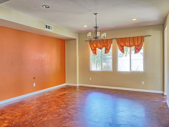 3rd image of 1499 Washington Ave