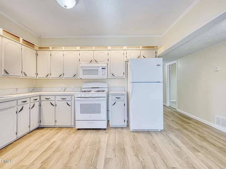 4408 Arlen Ave — Photo 12