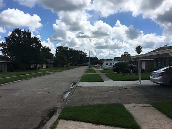 3rd image of 500 Gaynell Dr