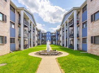 8519 W Catherine Ave Unit 279, Chicago, IL 60656