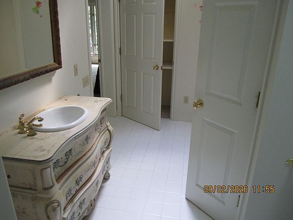 3rd image of 741 Center St