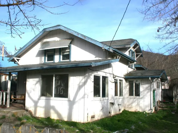 11936 Diggles St, Fort Jones, CA 96032