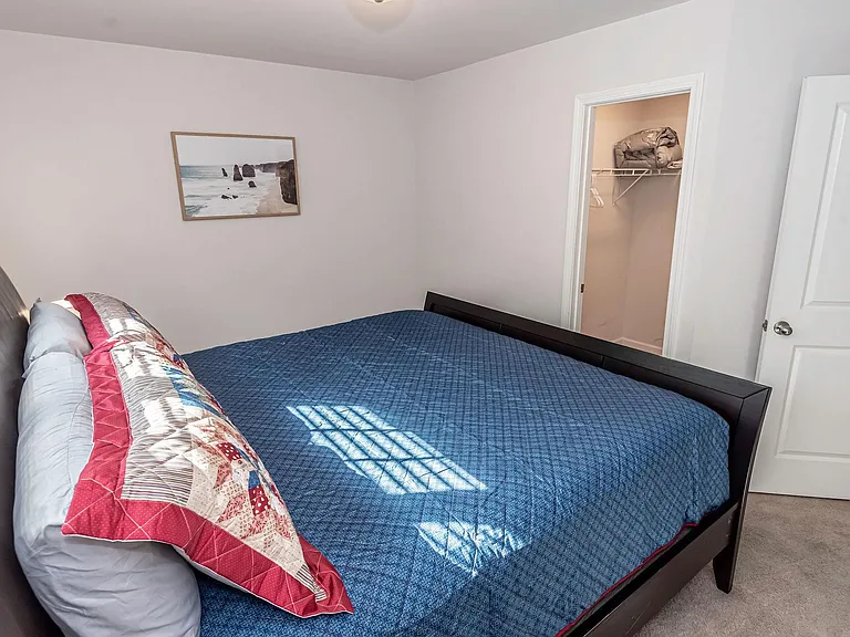 430 Carolyn Ln — Photo 24