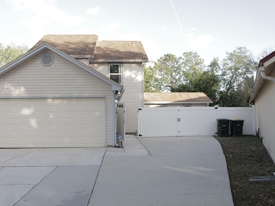 1st image of 8808 Townsquare Dr S