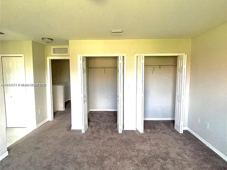 20439 NW 15th Ave — Photo 7