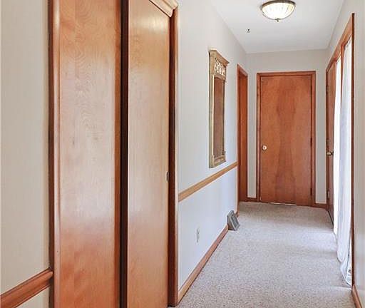 3rd image of 176 Caladonia Ave