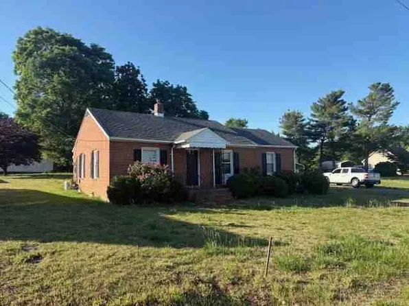 127 Hancock St, Dillwyn, VA 23936