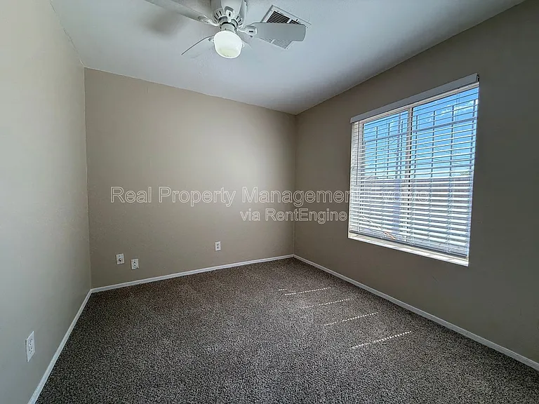 2950 E Mobile Ln — Photo 23