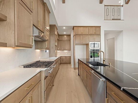 3rd image of 7810 Ashy Sunflower Ln