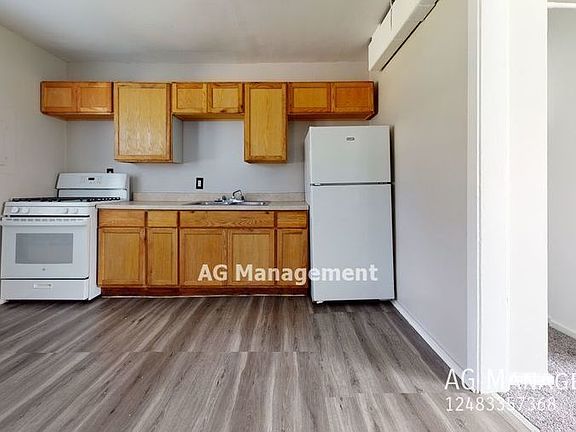 5th image of 2217 Delton Ct