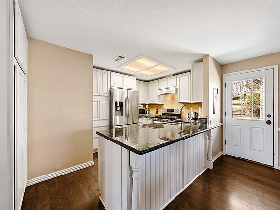 5th image of 151 Deer Creek Dr