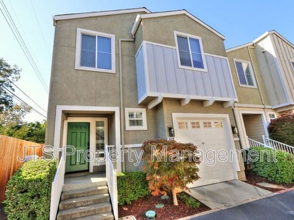 3428 Trio Ln