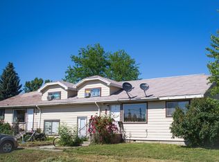 101 E 1st St, Albion, WA 99102