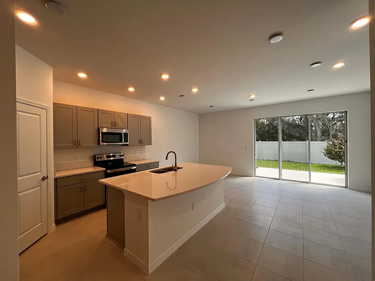 3585 Anibal St — Photo 5