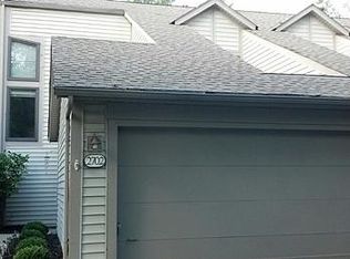 2702 Woodland Trail Dr, Columbus, OH 43231
