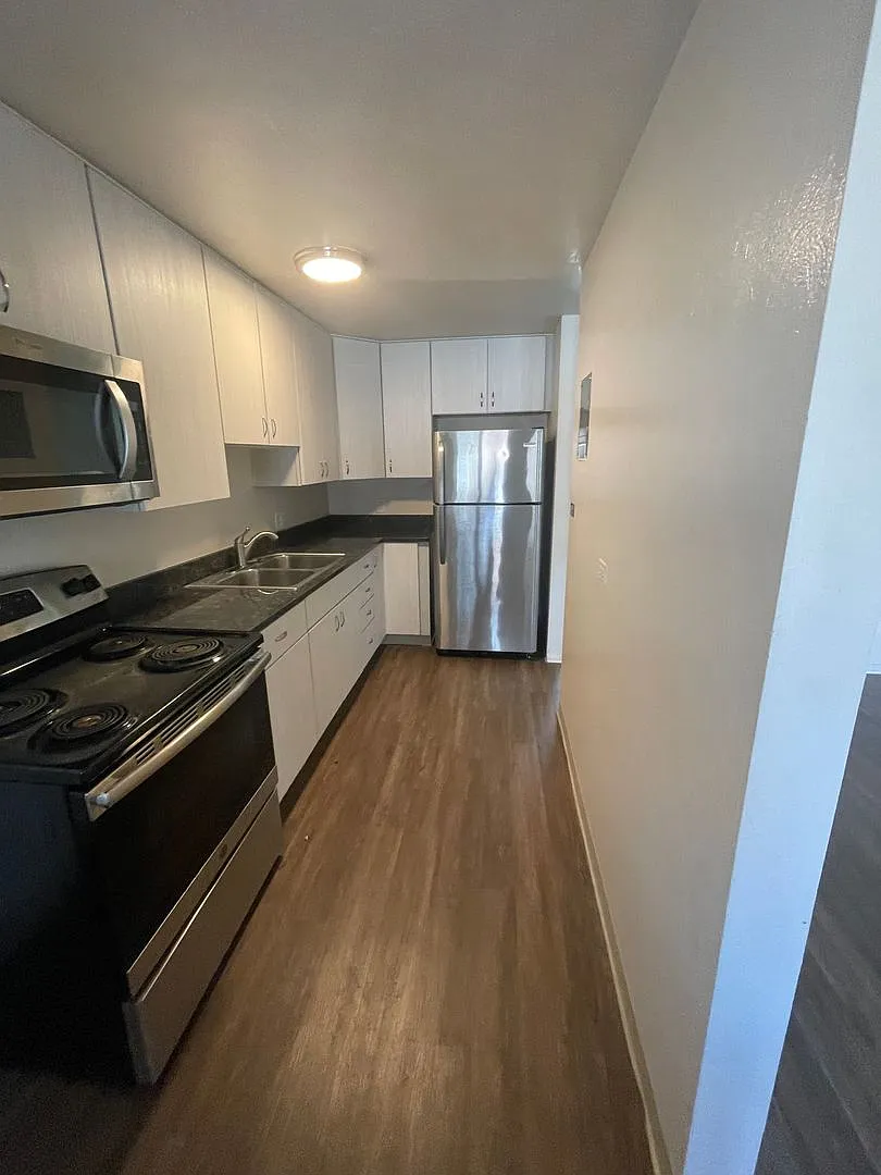 5532 S Grant St. — Photo 1