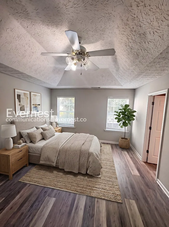4 bed, 2.5 bath, 2347 sqft, $2,495 — Photo 3