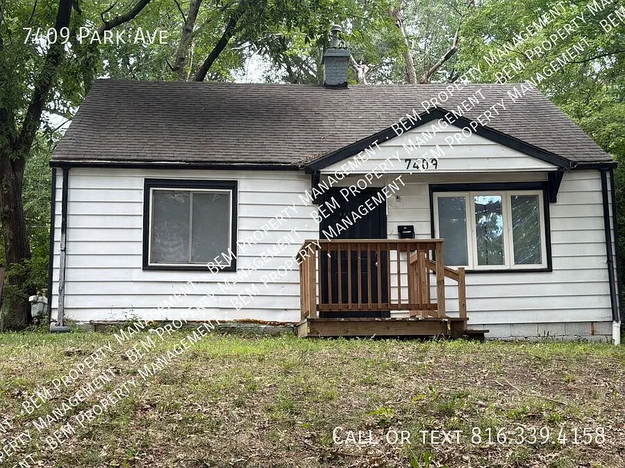 2 bed, 1.0 bath, 928 sqft, $950 — Photo 1