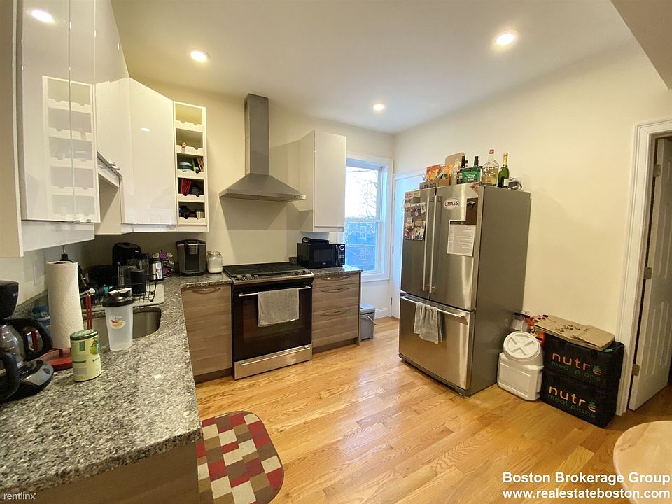 landlord_unit_photo_54285353_2