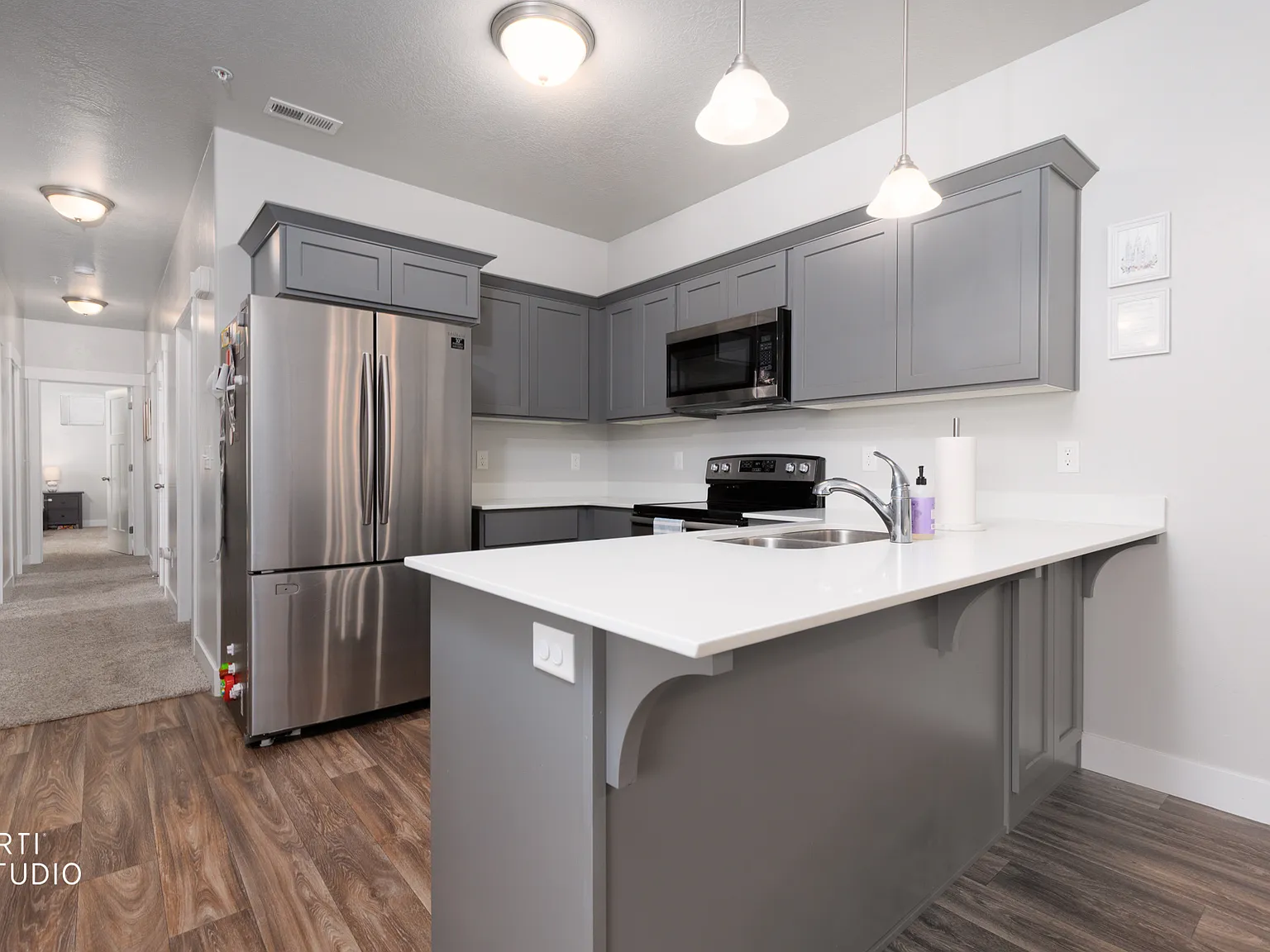 3 bed, 1272 sqft, $1,800 — Photo 2