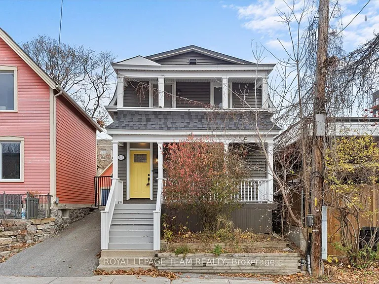 135 Upper Lorne Pl #2 — Photo 1