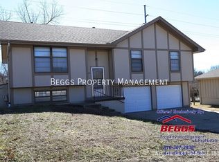 1225 Broadmore Ln, Liberty, MO 64068