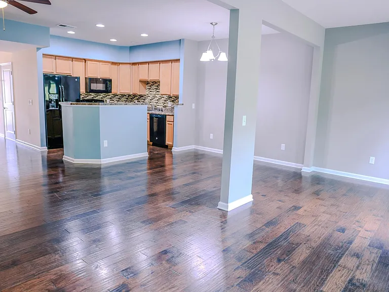 441 Woodbark Ct — Photo 8