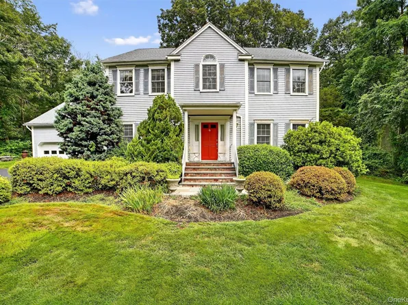 12 Veronica Court, Cortlandt Manor, NY 10567