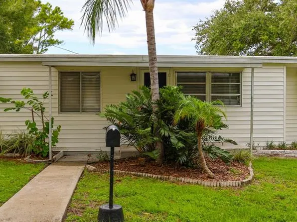 12596 143rd St, Largo, FL 33774
