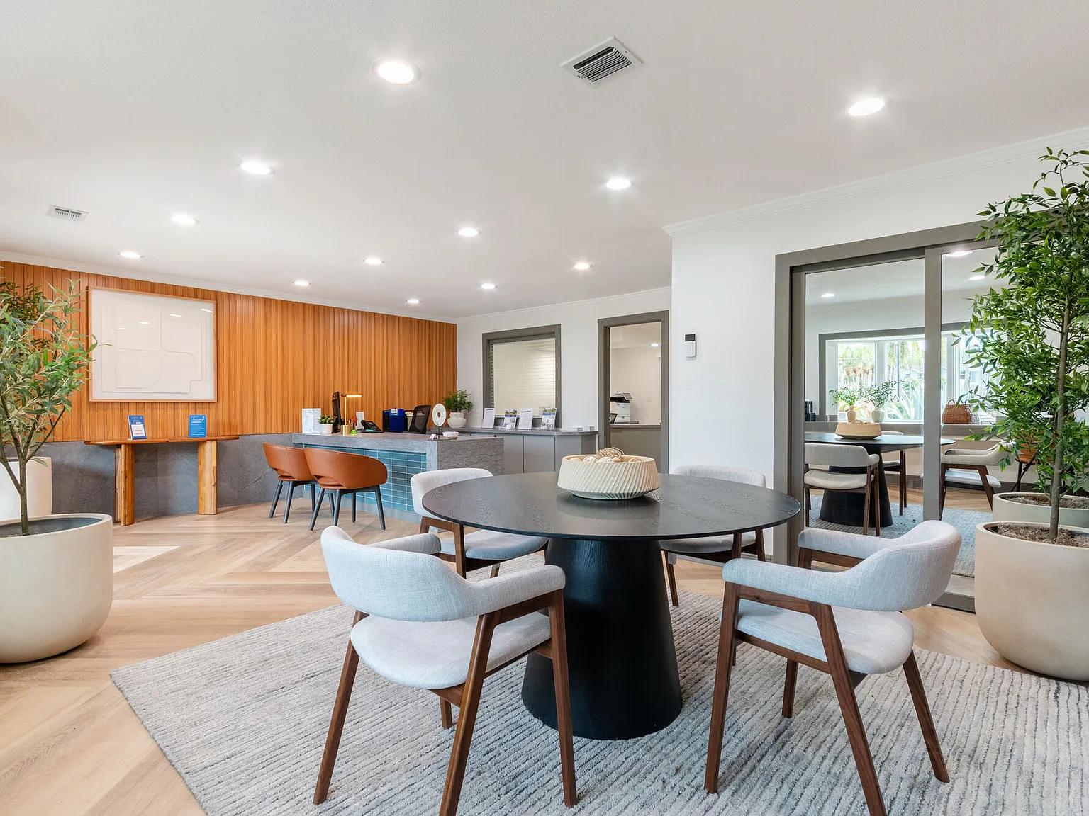 Sunset Place — Photo 3
