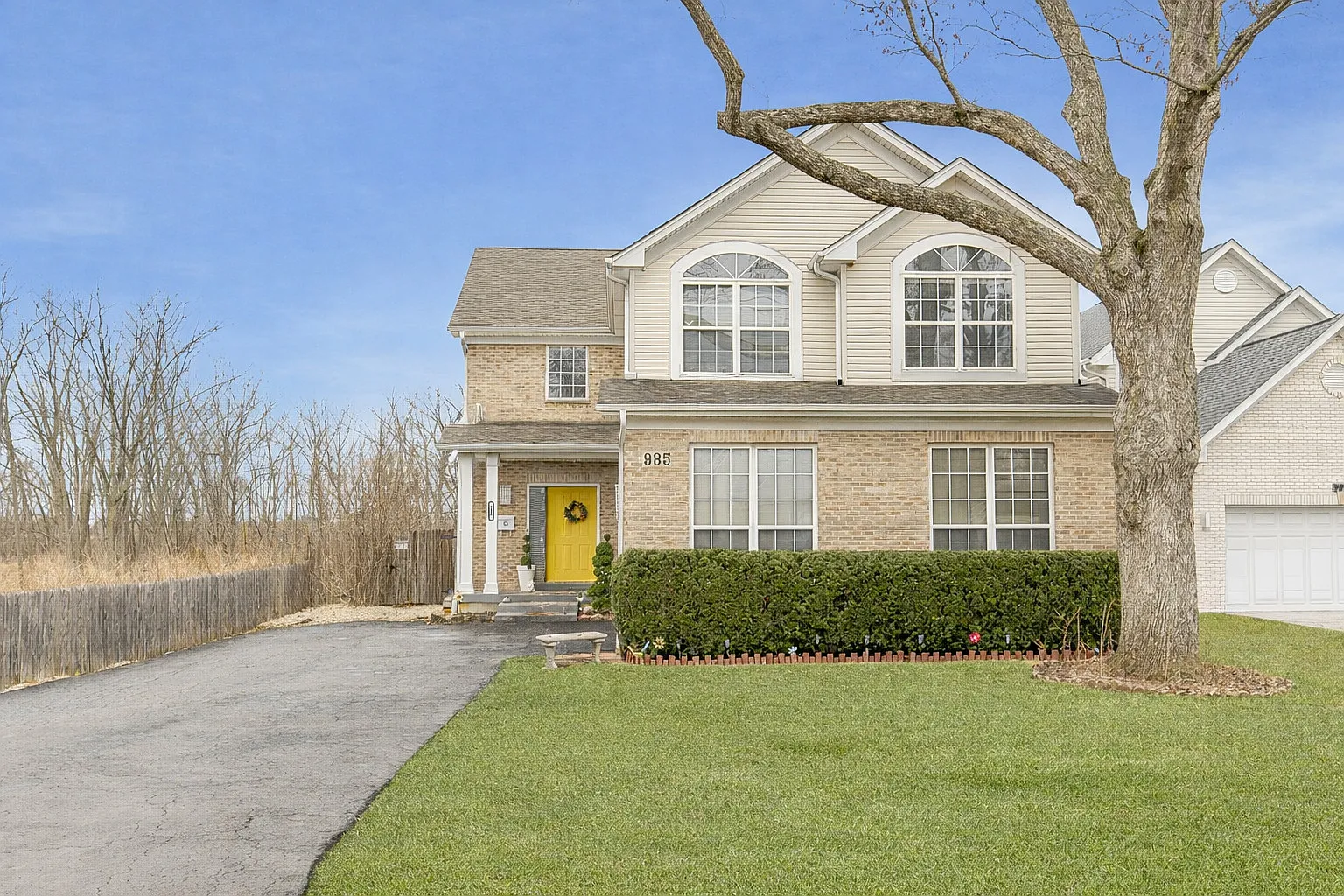 985 Ridge Rd photo 1