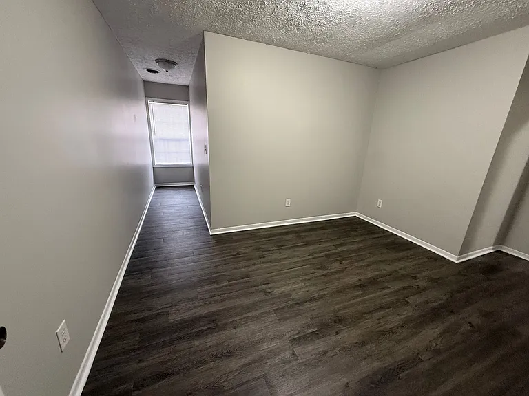 413 Fairview Ave — Photo 7