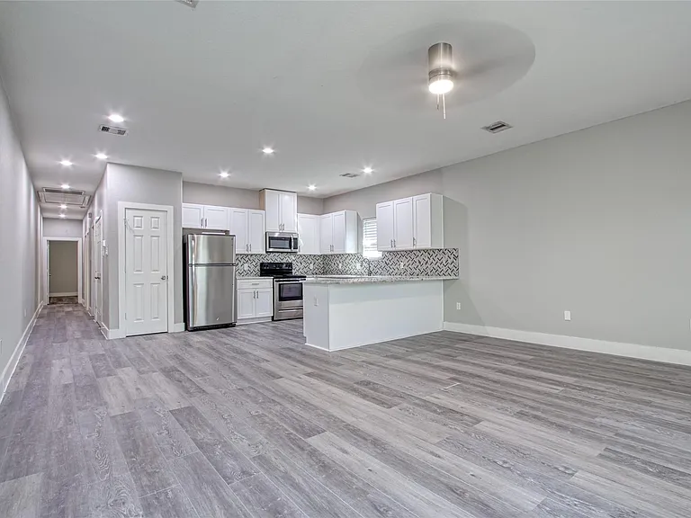 9306 Bean St #A — Photo 14