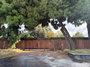 1218 Mitchell Rd, Modesto, CA 95351