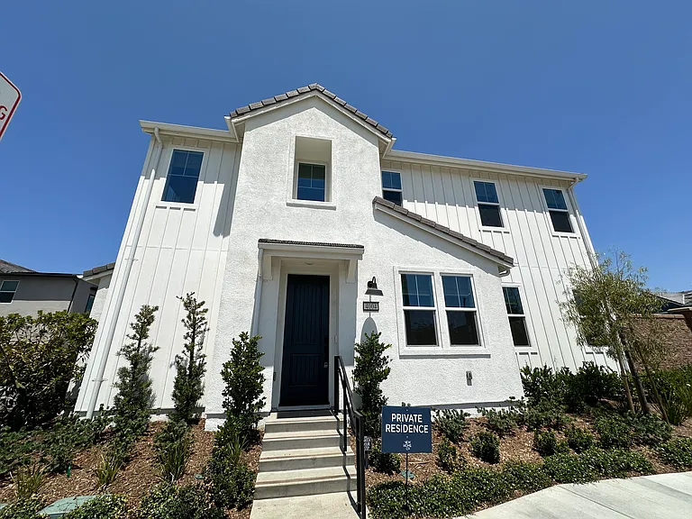 4004 Shada Ln — Photo 43