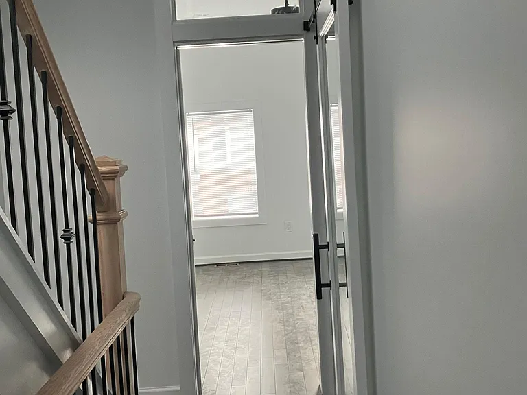 619 Wyeth St #1 — Photo 15