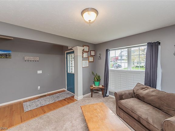 5th image of 2359 Becket Cir