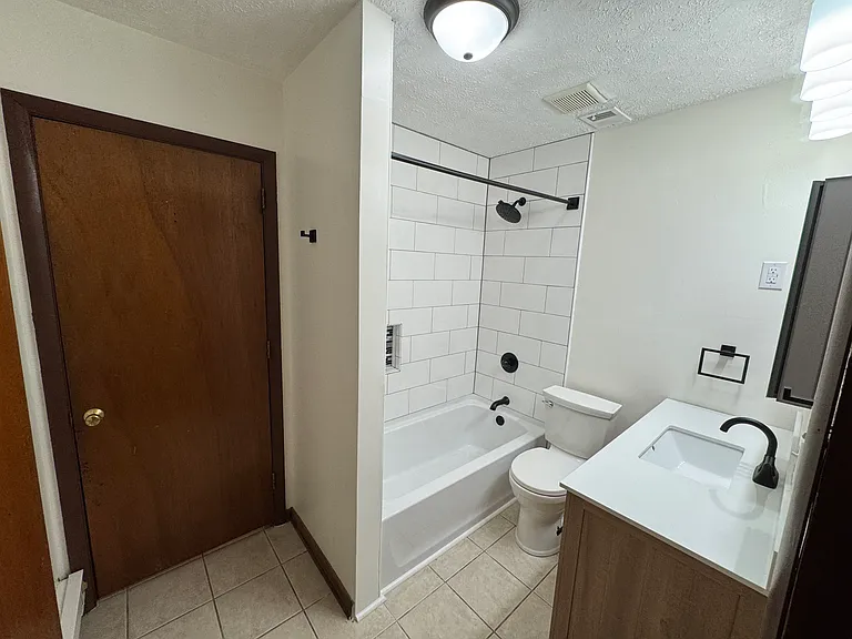 3 Glenna Dr — Photo 8