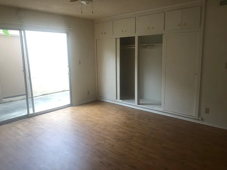 1366 Lafayette Rd — Photo 15
