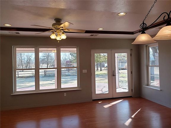 5th image of 2208 Elk Dr NE