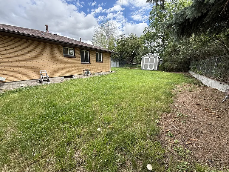 4718 Diana Dr — Photo 24