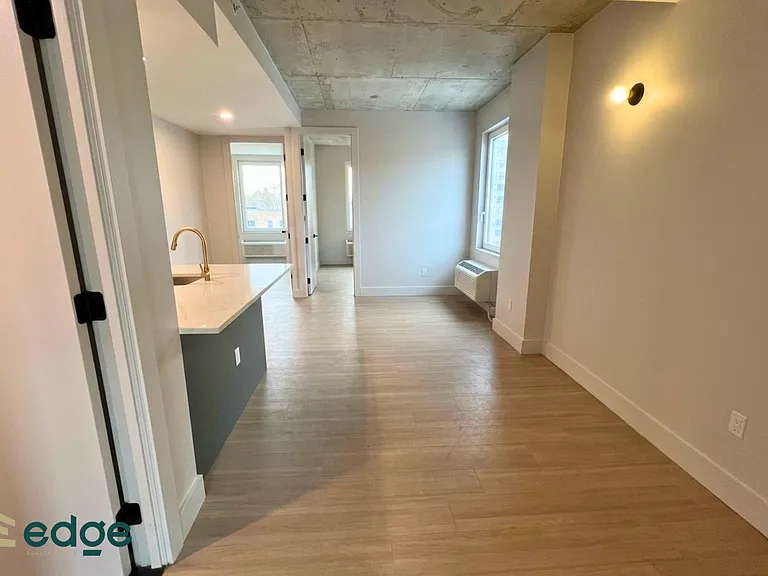 499 Concord Ave #7G — Photo 3
