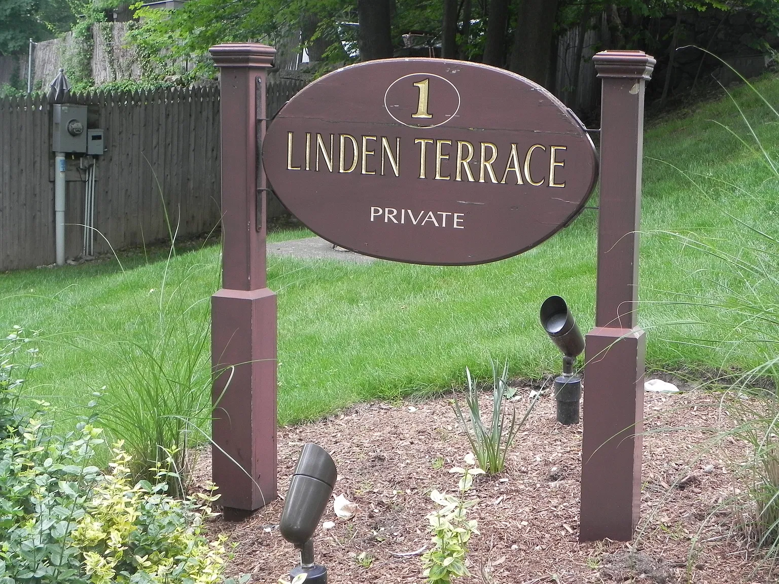 1 bed, 844 sqft, $2,200 — Photo 1