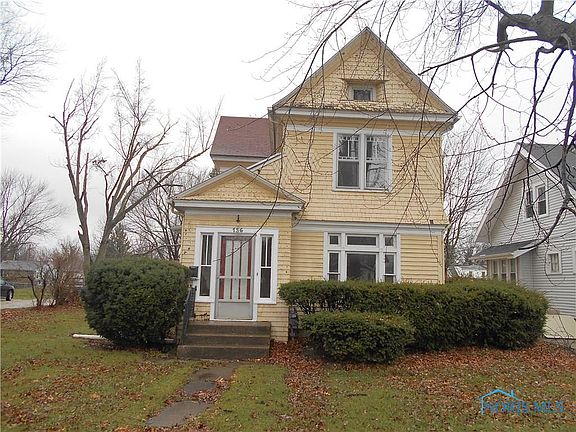 2nd image of 136 E Main St