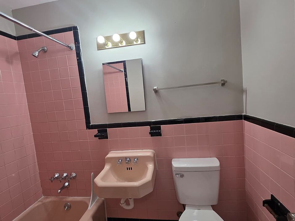 1st image of 578 Whitney Ave #N
