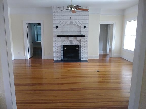 5th image of 824 Orange Park Ave