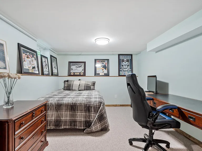 68 Oak Hill Rd — Photo 23
