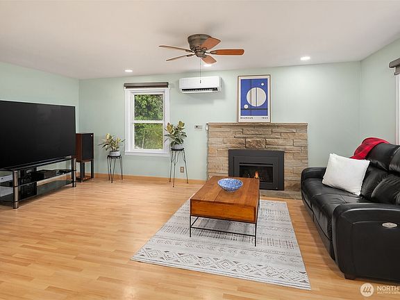 5th image of 3514 SW 112th Street