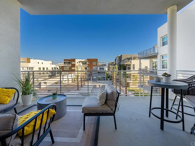 2055 Bravo Loop #6 — Photo 22